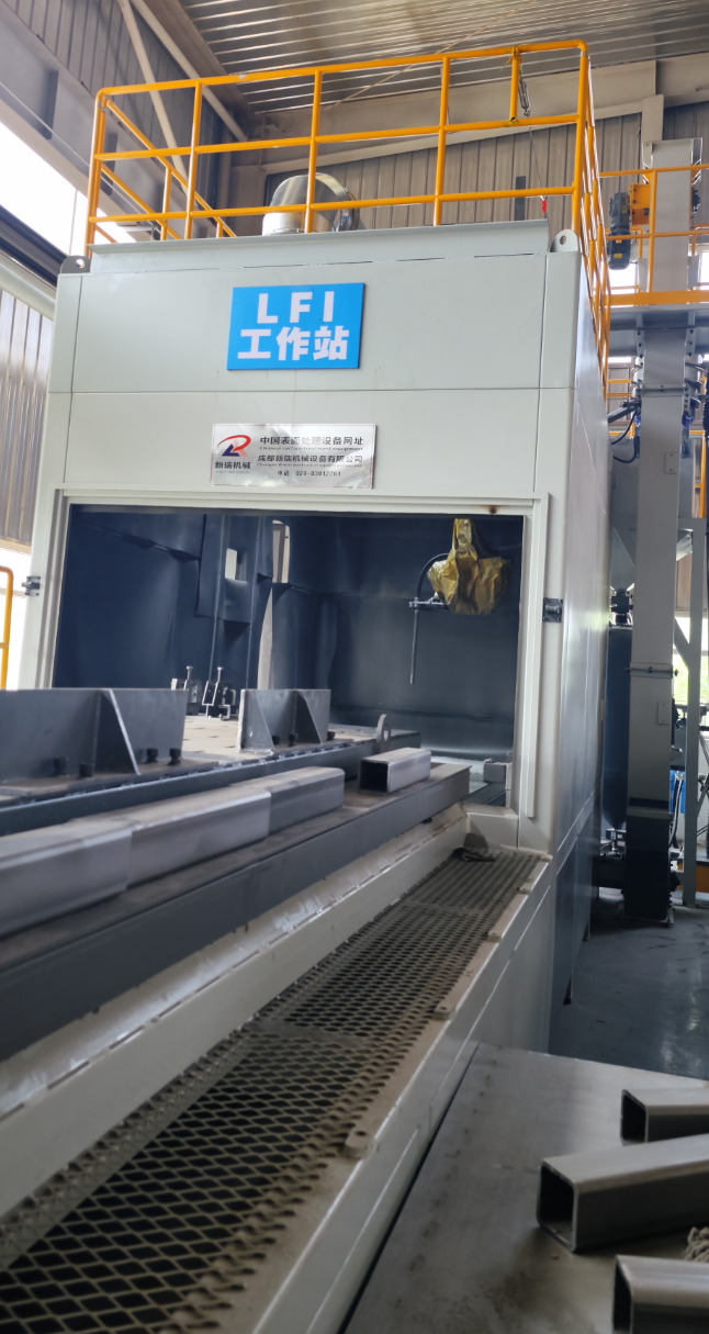 新乡喷砂机在航空航天部件的精密处理